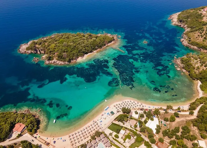 Elaionas Estate Perdika